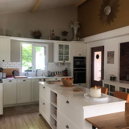 En Charente Villa Saint-Simeux